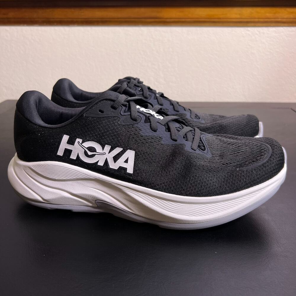 HOKA Rincon 4 Mens Size 10.5D Athletic Shoes Black White Sneakers 1155130/BWHT
